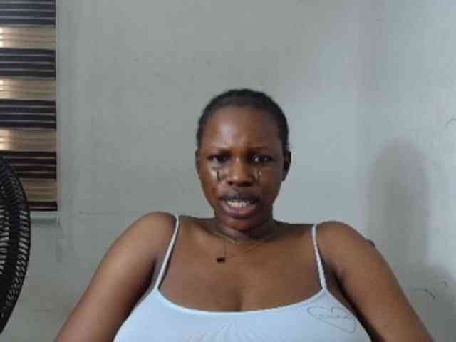 Sweetncreamy webcam