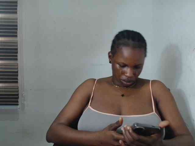 Sweetncreamy webcam