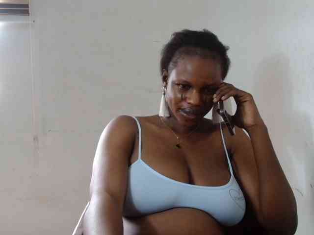 Sweetncreamy webcam