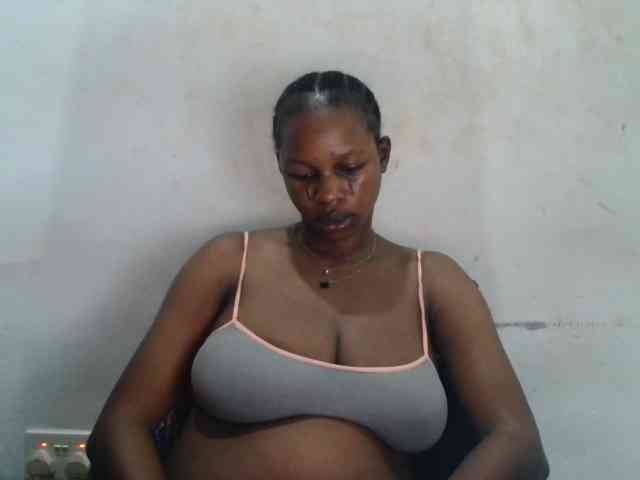 Sweetncreamy webcam