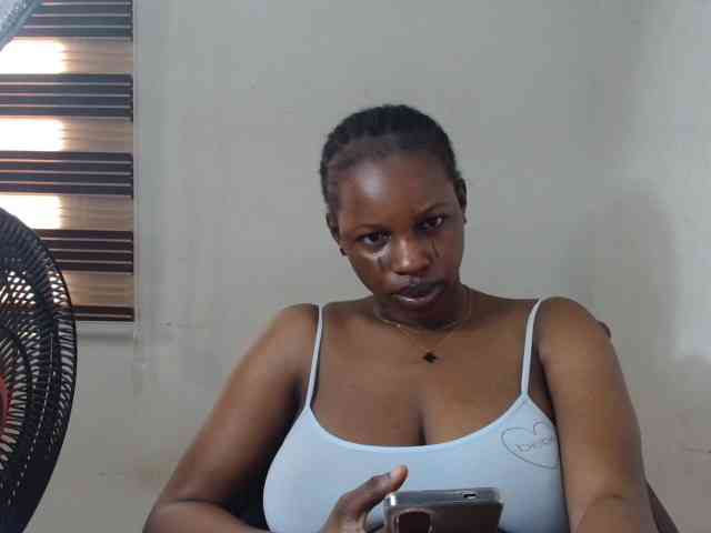 Sweetncreamy webcam