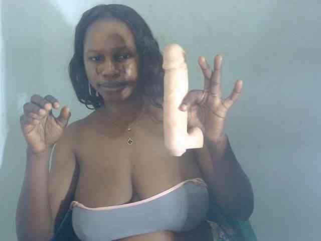 Sweetncreamy webcam