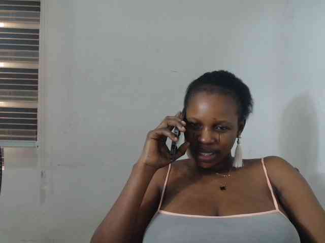 Sweetncreamy webcam