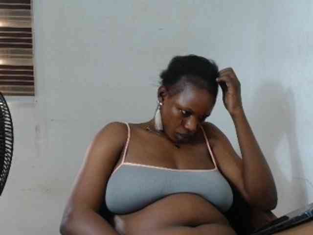 Sweetncreamy webcam