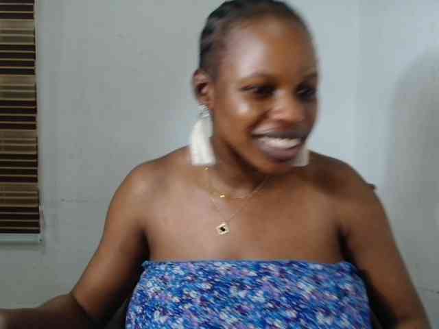 Sweetncreamy webcam