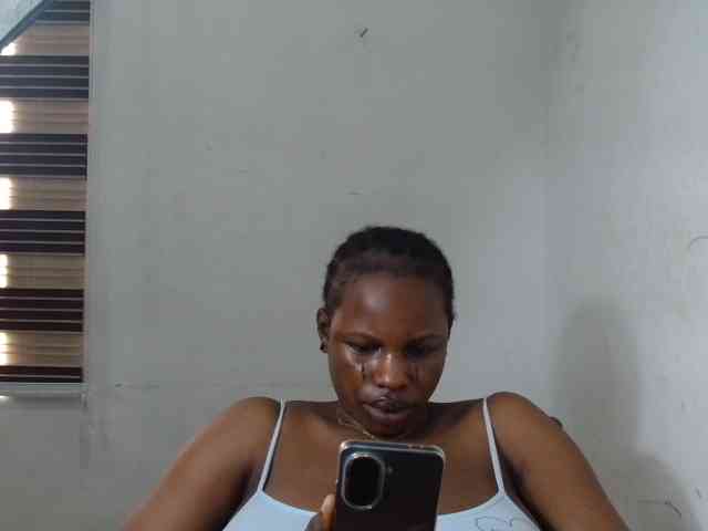 Sweetncreamy webcam