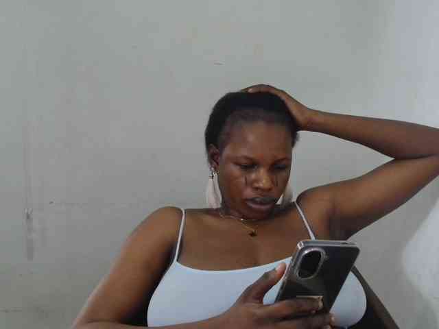 Sweetncreamy webcam
