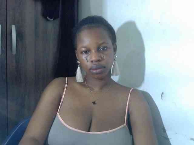 Sweetncreamy webcam