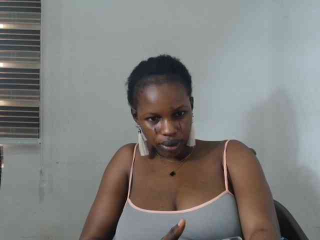 Sweetncreamy webcam