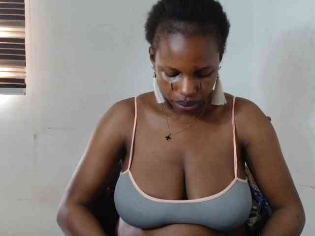 Sweetncreamy webcam
