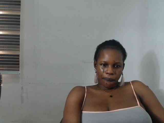 Sweetncreamy webcam
