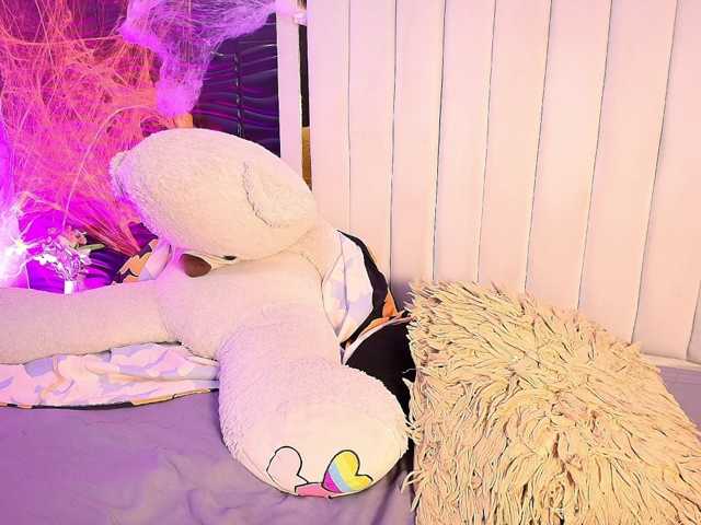 Nicol-Zurich live cam on BongaCams