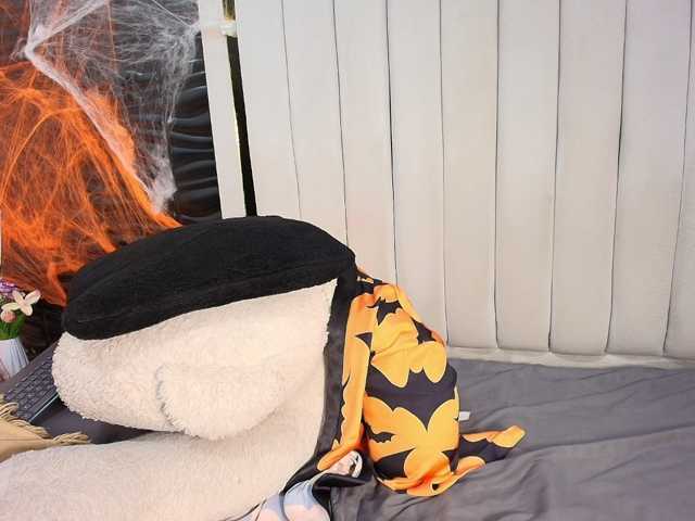 Nicol-Zurich live cam on BongaCams