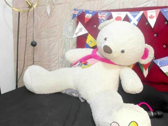 Nicol-Zurich live cam on BongaCams