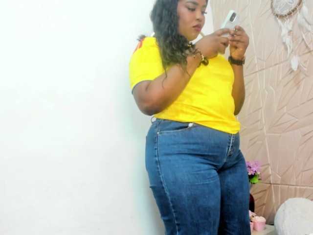Nicol-Zurich live cam on BongaCams