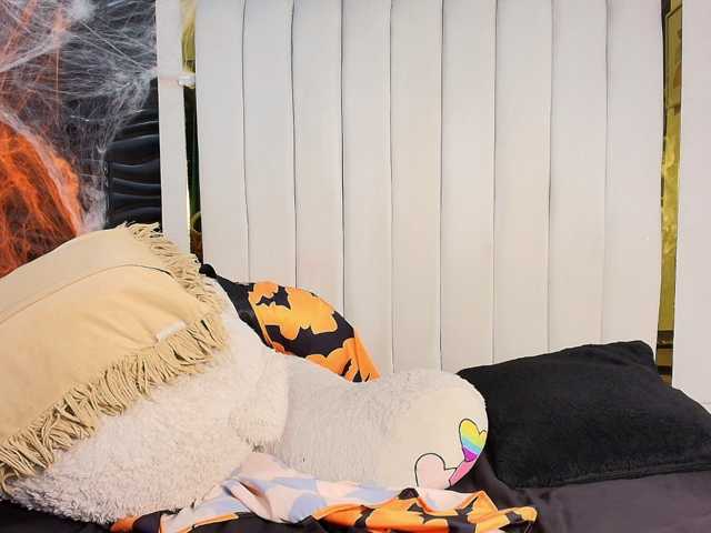 Nicol-Zurich live cam on BongaCams