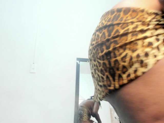 Nicol-Zurich live cam on BongaCams