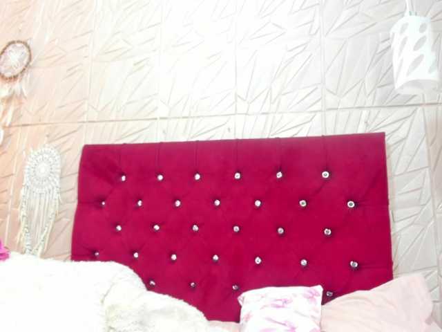 Nicol-Zurich live cam on BongaCams