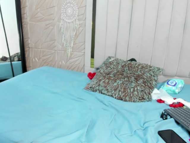 Nicol-Zurich live cam on BongaCams