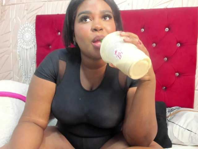 Nicol-Zurich live cam on BongaCams