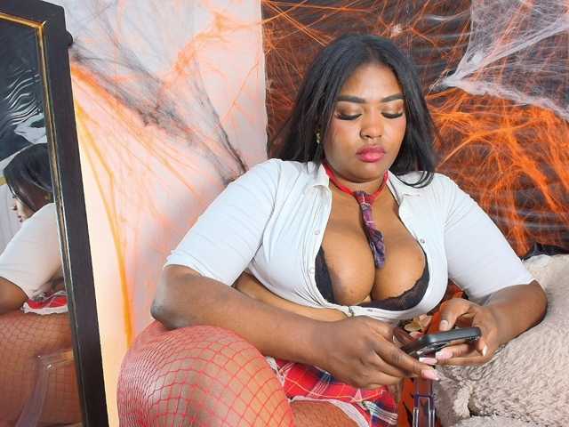 Nicol-Zurich, en vivo ahora en BongaCams