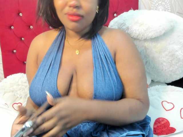 Nicol-Zurich live cam on BongaCams