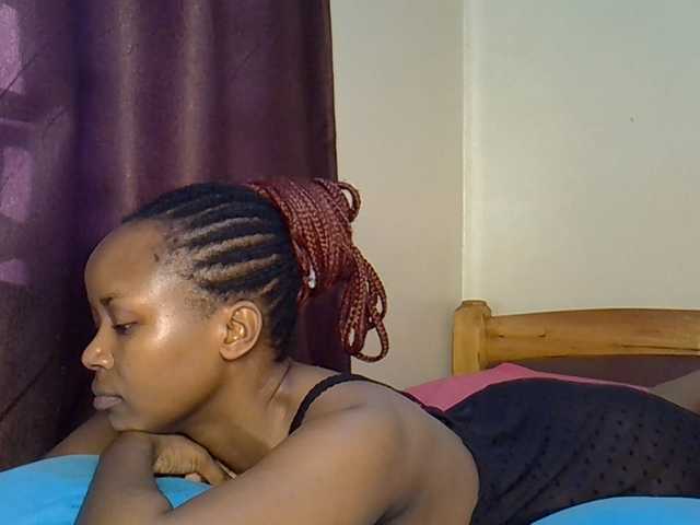 Sweetroshana webcam bongacams model stream image