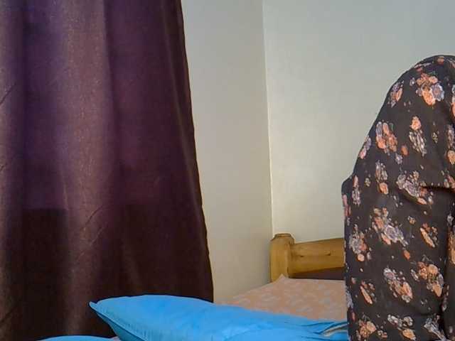 Sweetroshana live cam on BongaCams