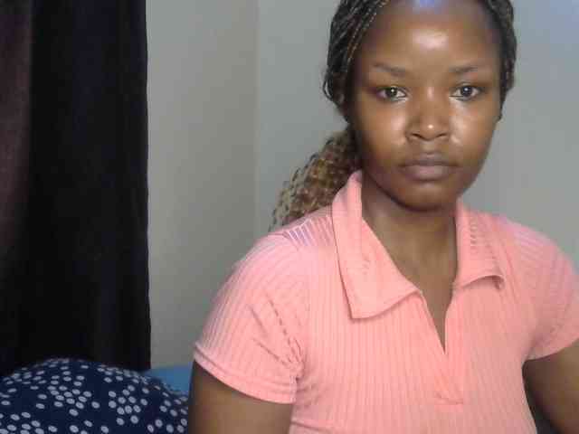 Sweetroshana webcam