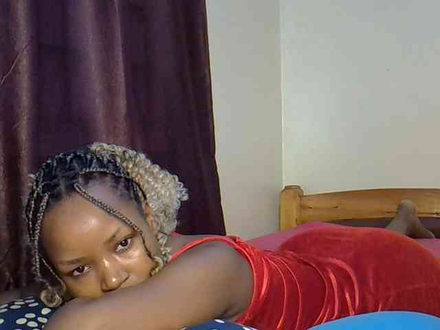 Sweetroshana webcam