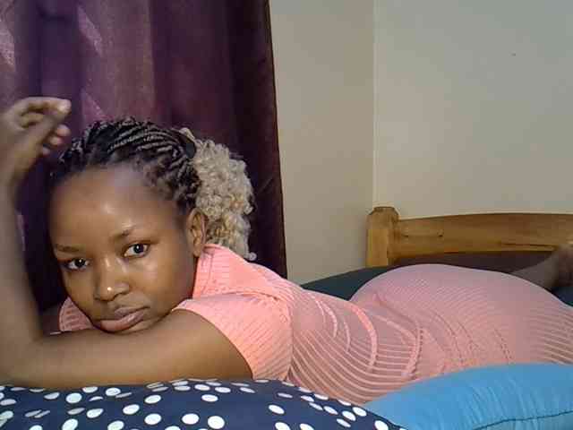 Sweetroshana webcam