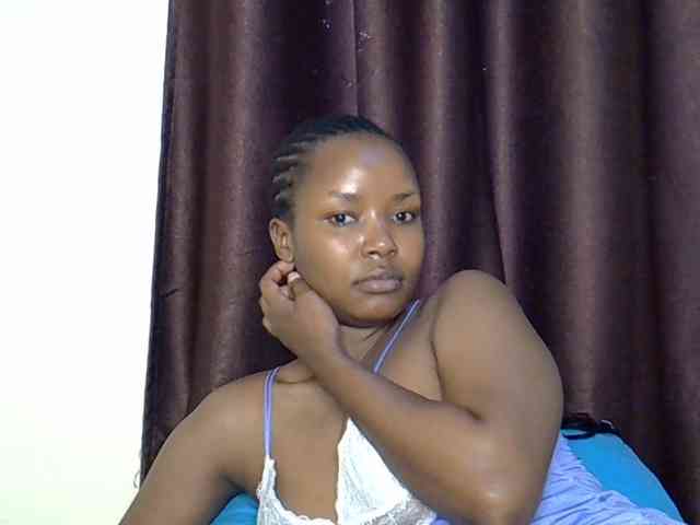 Sweetroshana webcam