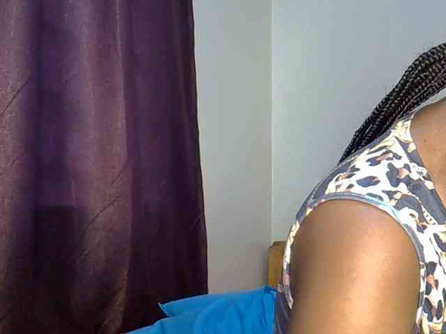 Sweetroshana webcam
