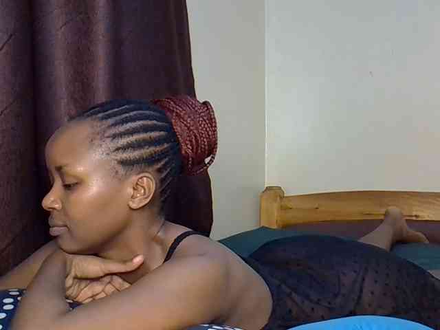 Sweetroshana webcam