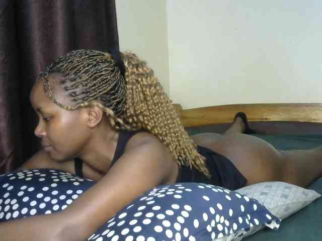 Sweetroshana webcam