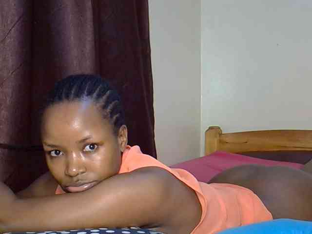 Sweetroshana webcam
