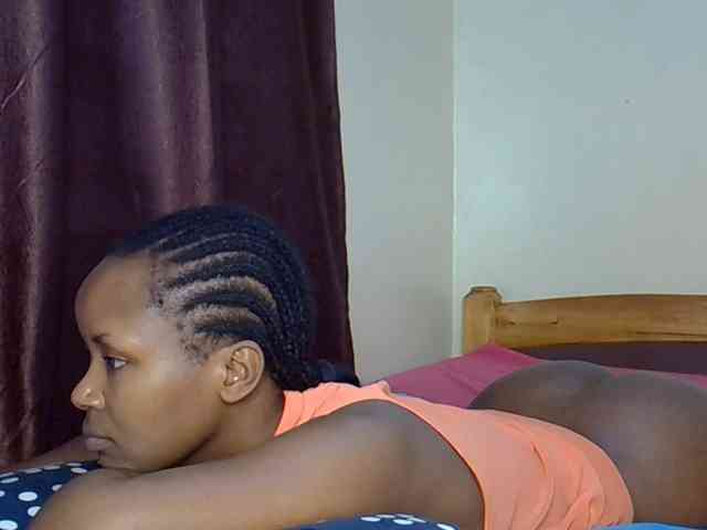 Sweetroshana webcam