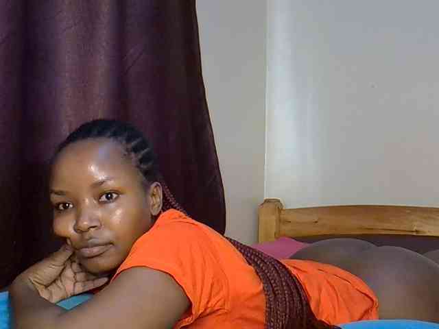 Sweetroshana webcam