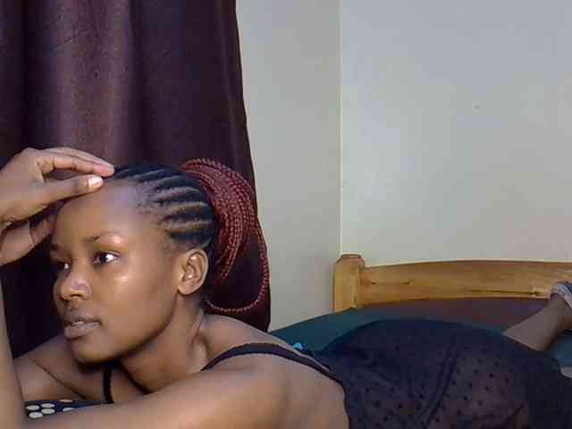 Sweetroshana webcam