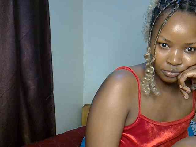 Sweetroshana webcam
