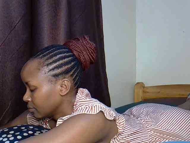 Sweetroshana webcam