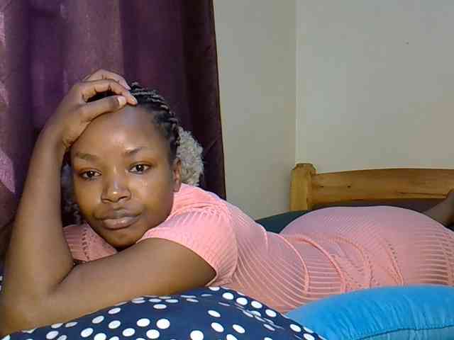 Sweetroshana webcam
