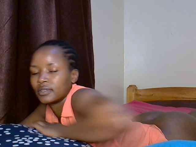 Sweetroshana webcam