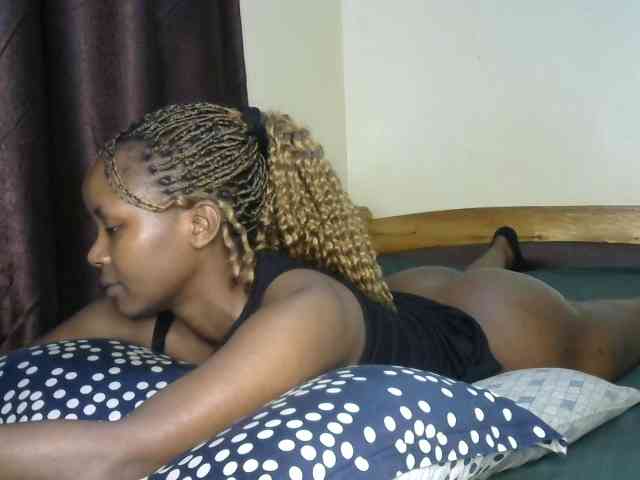 Sweetroshana webcam