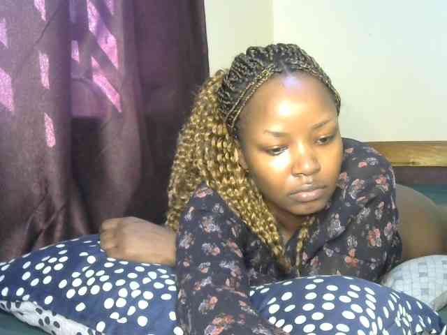 Sweetroshana webcam