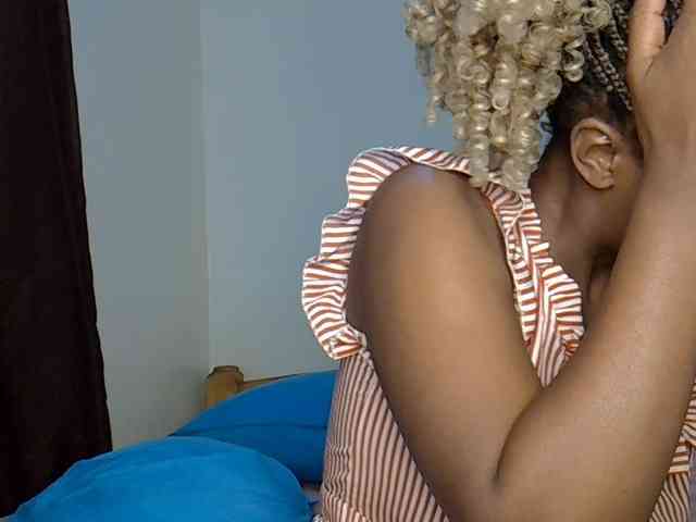 Sweetroshana webcam