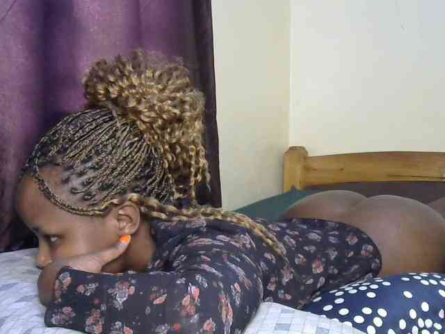 Sweetroshana webcam