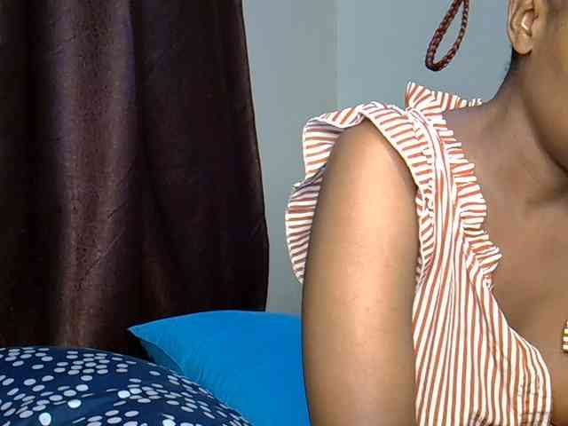 Sweetroshana webcam