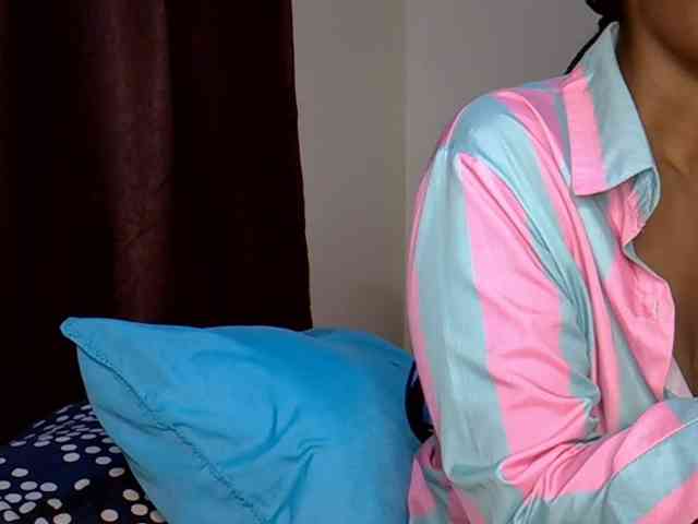 Sweetroshana webcam