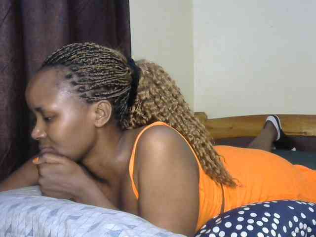 Sweetroshana webcam